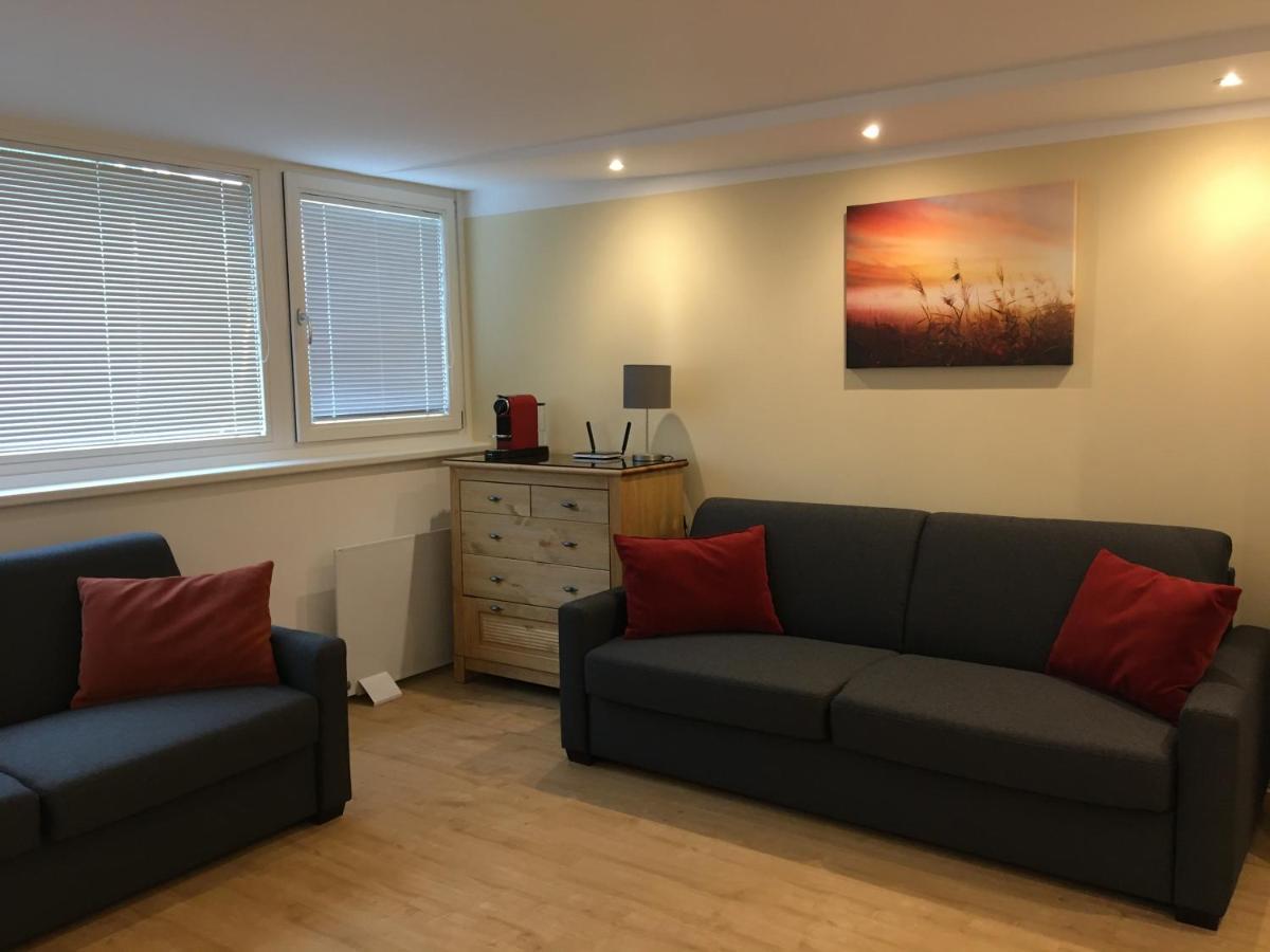 דירות וינה Cosy Flat In The Quiet Area With Own Garden, Free Parking And Direct Public Transport Link To The Centre מראה חיצוני תמונה