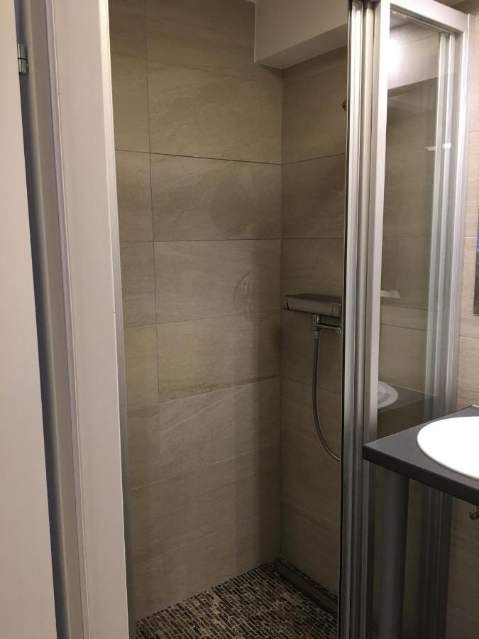 דירות וינה Cosy Flat In The Quiet Area With Own Garden, Free Parking And Direct Public Transport Link To The Centre מראה חיצוני תמונה